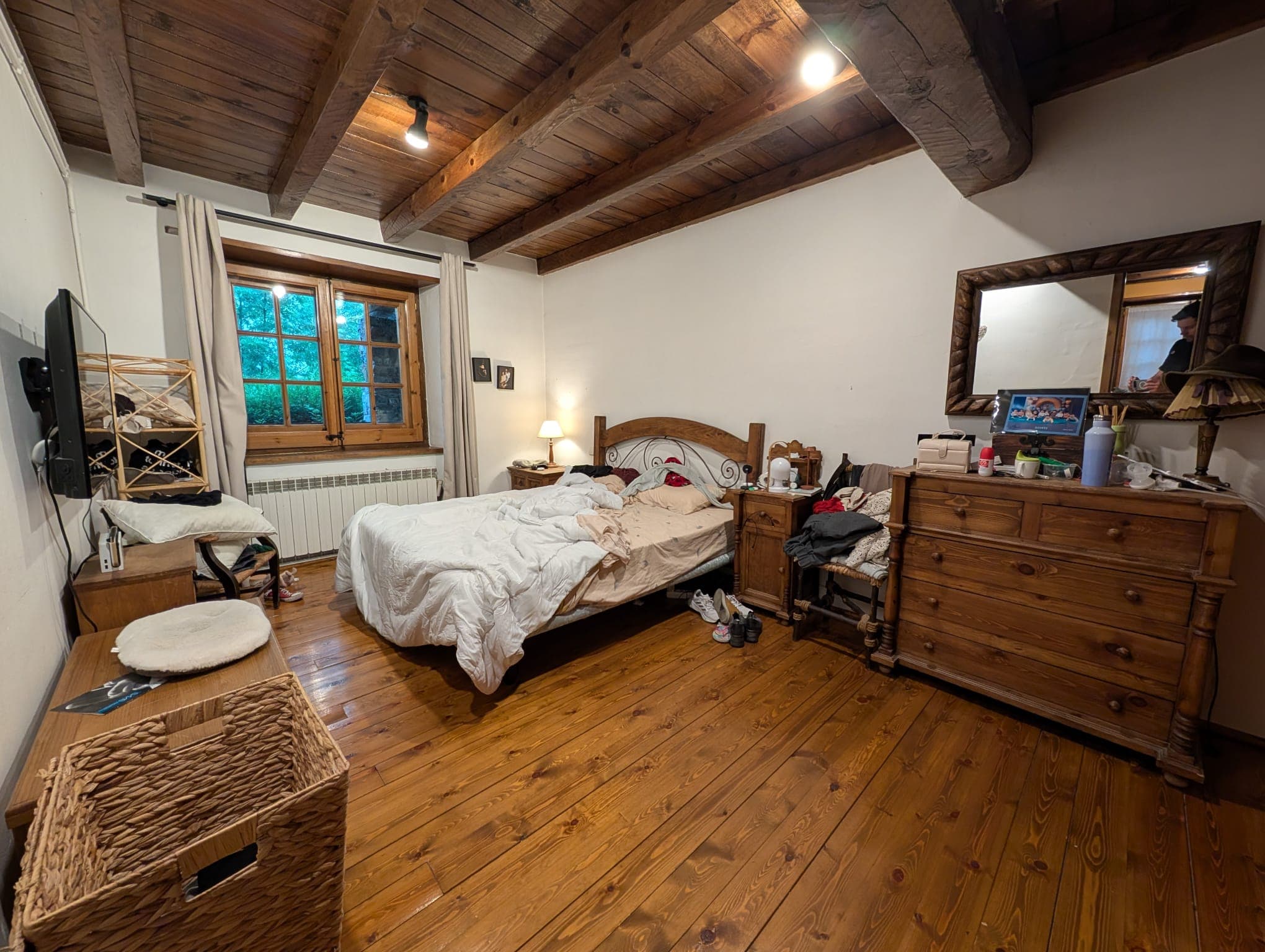 Room before honest staging